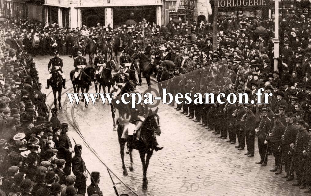 Entrée du général Robert commandant le 7e corps d'armée à Besançon - 12 avril 1907.